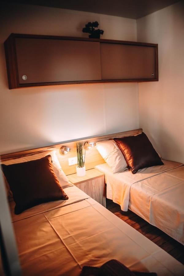 Mobile Home Kailani Nr 121, Camping Porton Biondi Rovinj Exterior photo